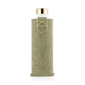 EQUA Mismatch Pistachio 750 ml designová luxusní ekologická skleněná lahev na pití s plstěným obalem